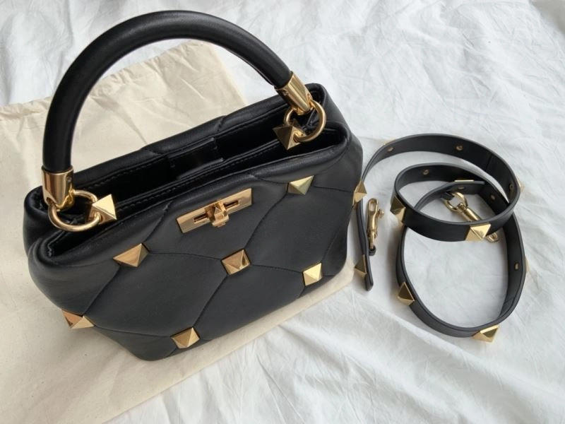 RelaxedFit Valentino Bucket Bags 60046