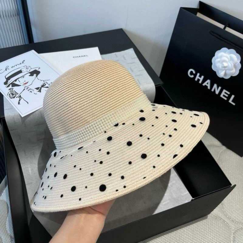 Valentino Caps Fashionable 261534