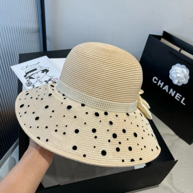 Valentino Caps Fashionable 261534