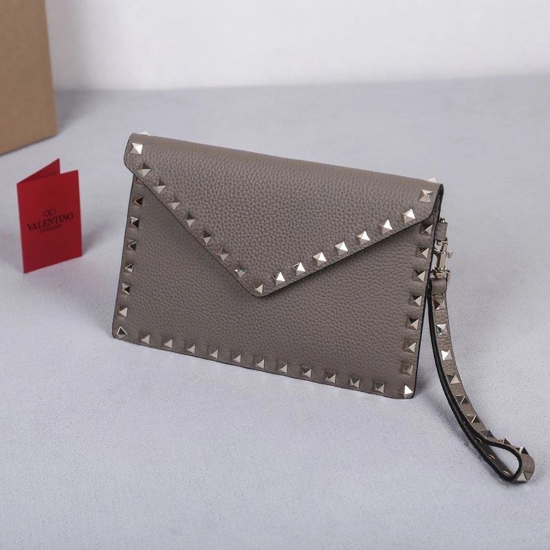 Lightweight Valentino Clutch Bags 60032