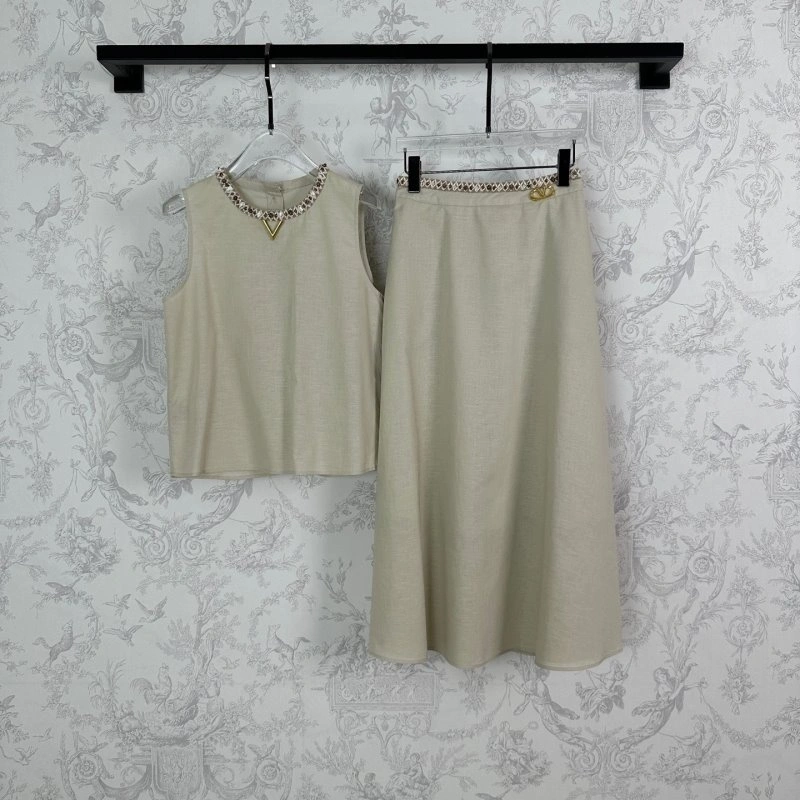 WellDesigned Valentino Dress Suits 174293