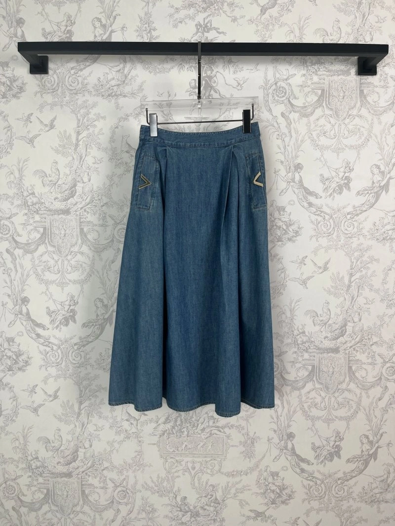 Compact Valentino Dress Suits 174292
