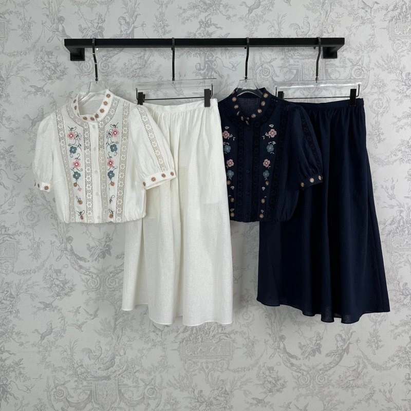 Neat Valentino Dress Suits 174289