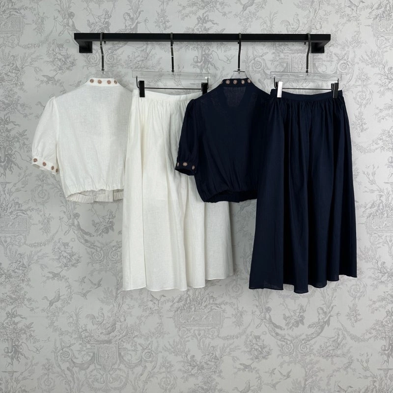 Neat Valentino Dress Suits 174289