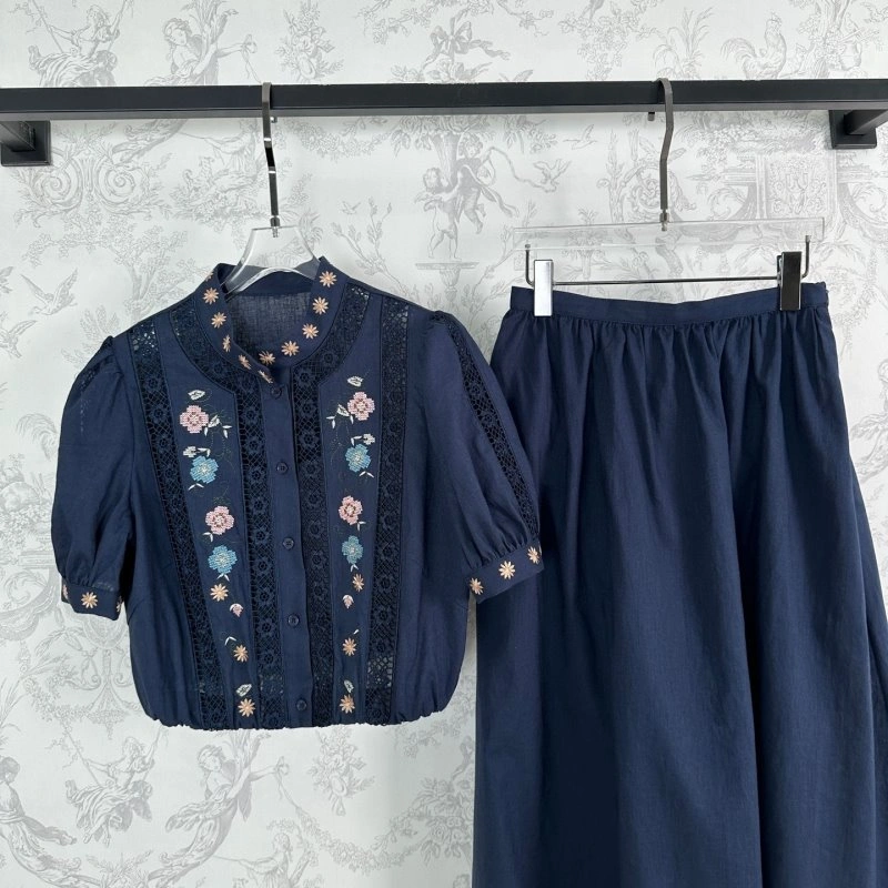 Neat Valentino Dress Suits 174289