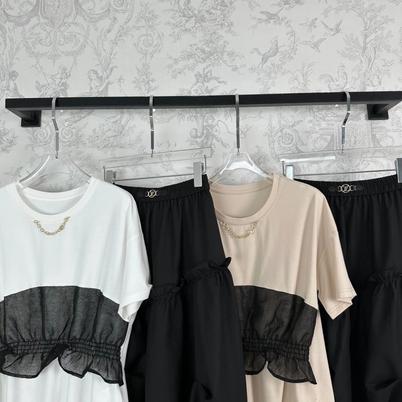 Cozy Valentino Dress Suits 174285