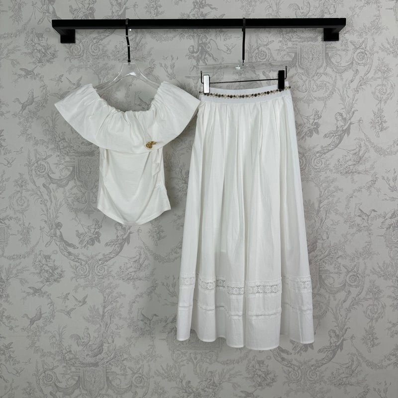 Reliable Valentino Dress Suits 174595