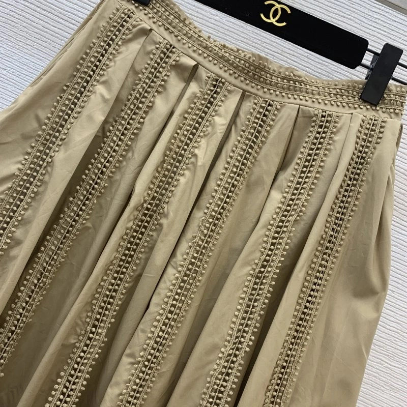 Trendsetting Valentino Dress Suits 174175