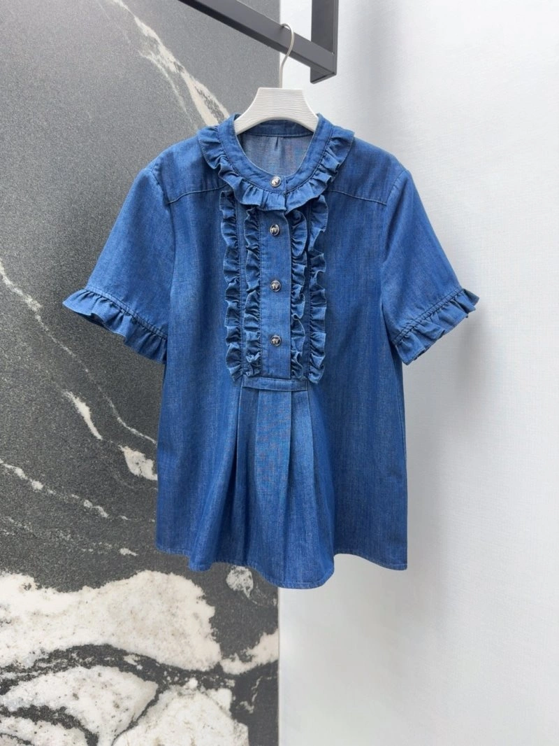 Seasonal Valentino Dress Suits 174495