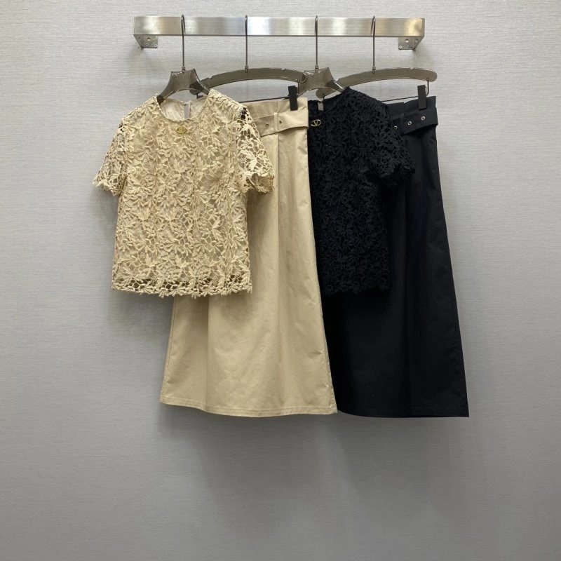 ModernLook Valentino Dress Suits 174489