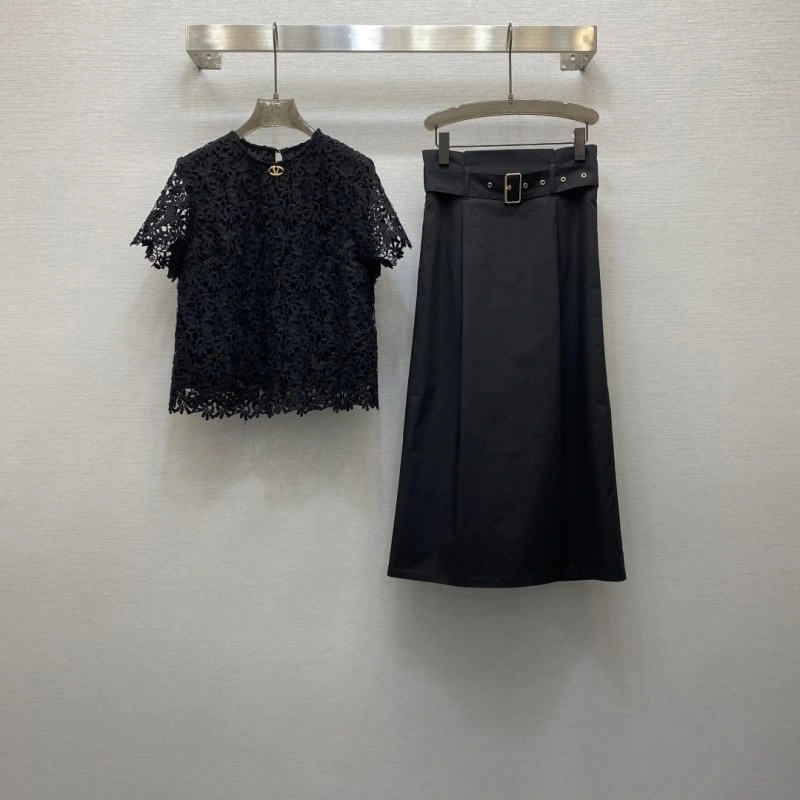 ModernLook Valentino Dress Suits 174489