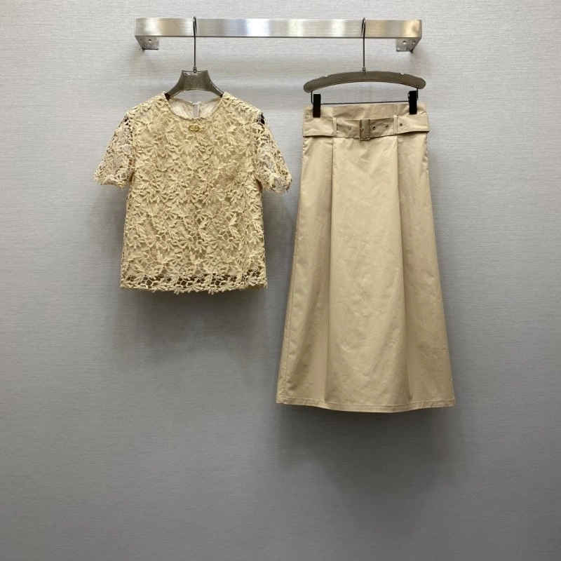 ModernLook Valentino Dress Suits 174489