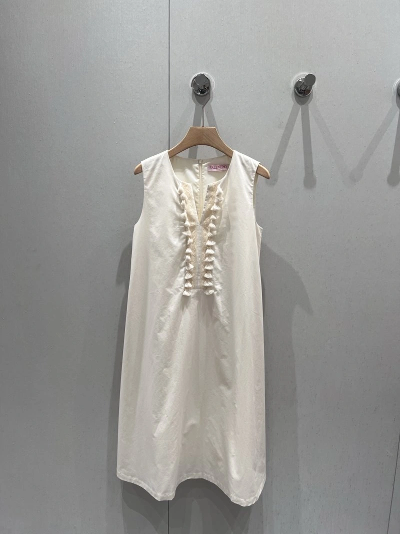 Supportive Valentino Dress 174378