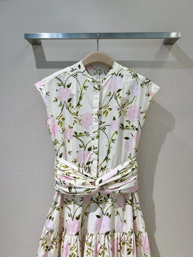 Durable Valentino Dress 174613