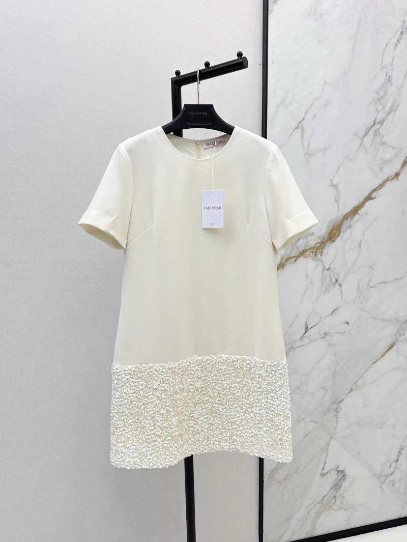 Supportive Valentino Dress 174188