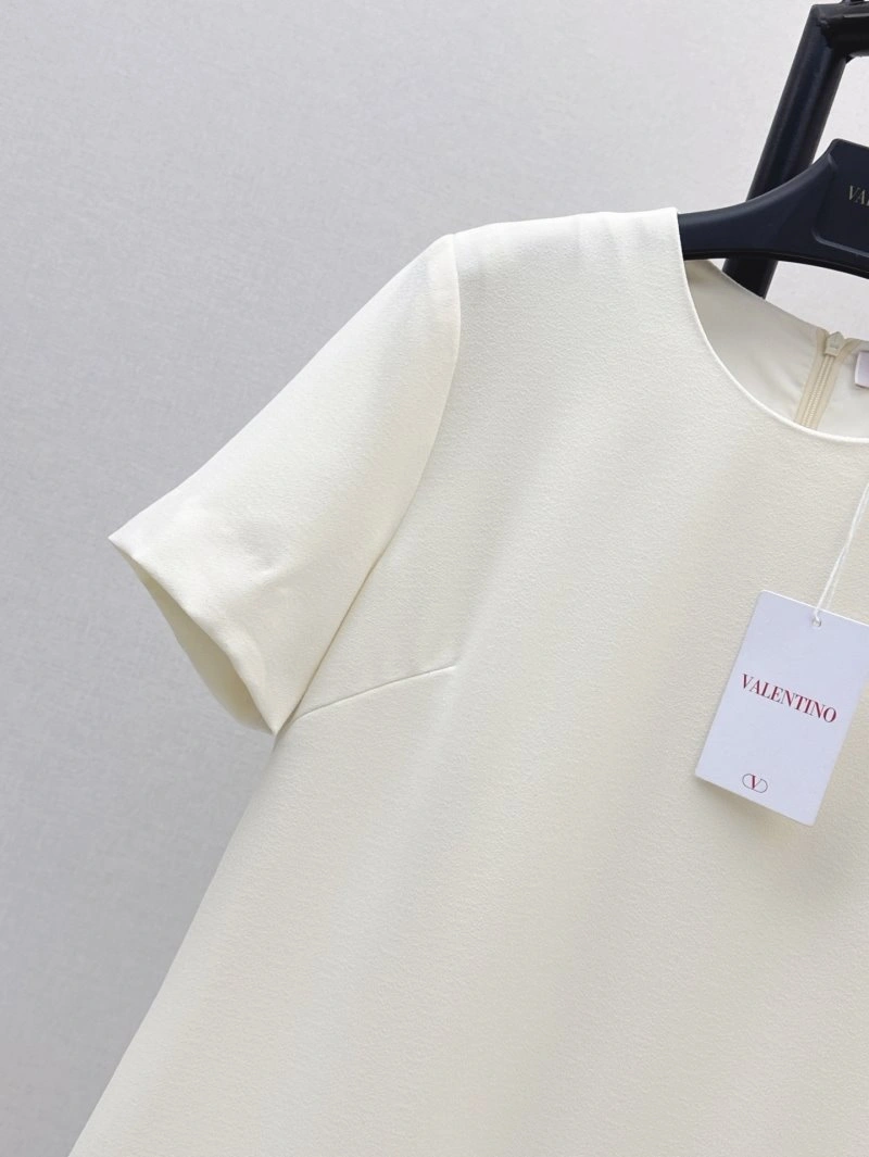 Supportive Valentino Dress 174188