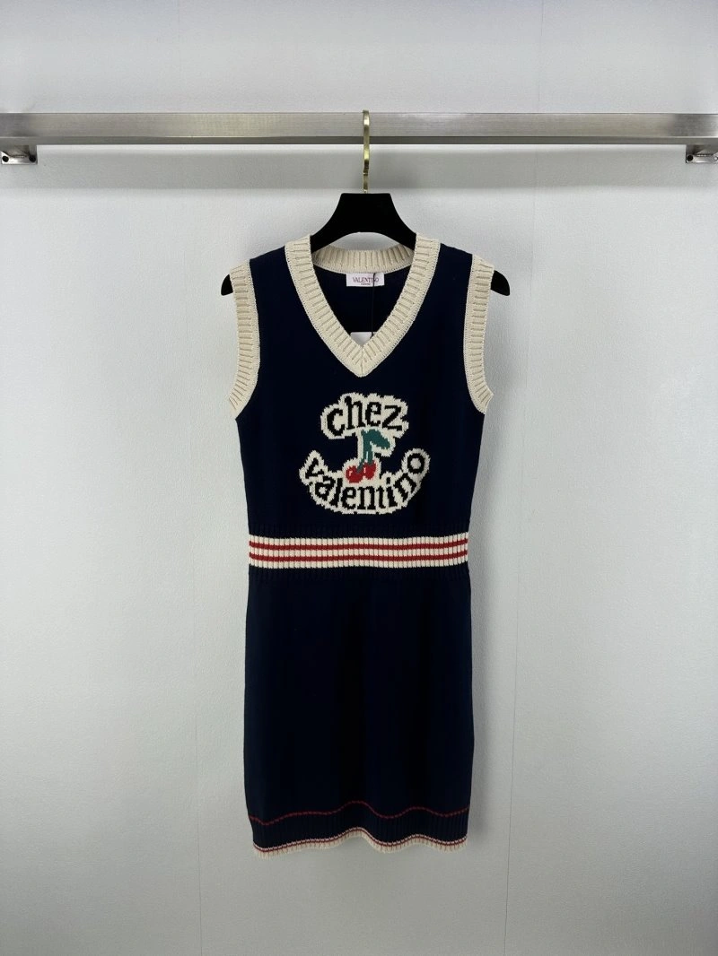 EyeCatching Valentino Dress 174183