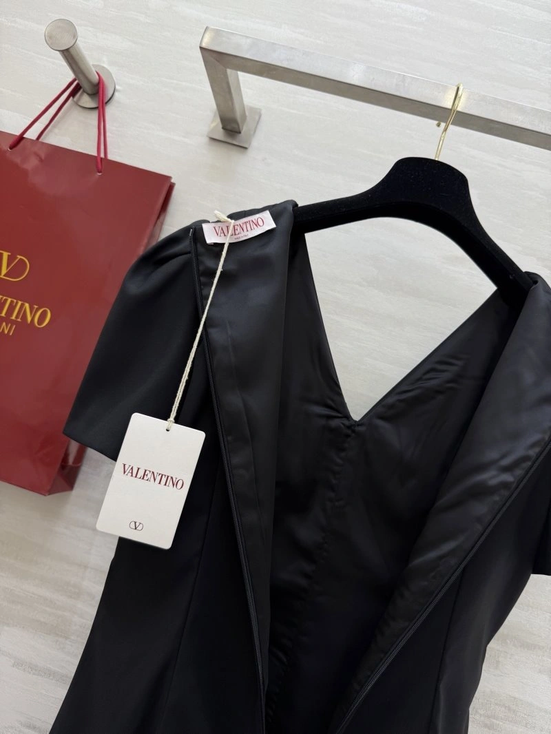 UrbanStyle Valentino Dress 174448