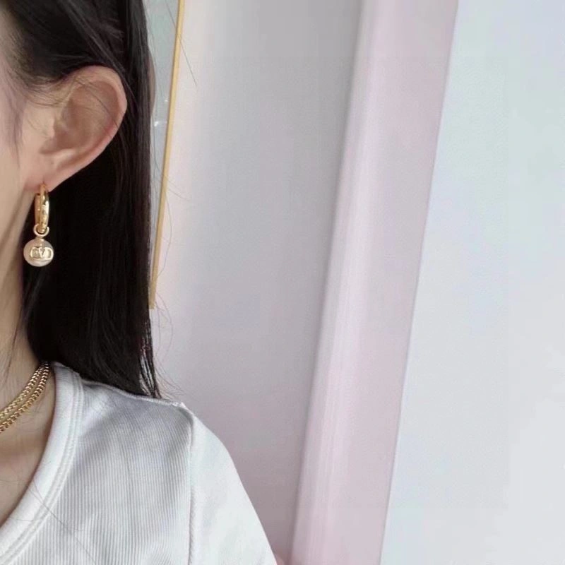 Valentino Earrings Sleek 213614
