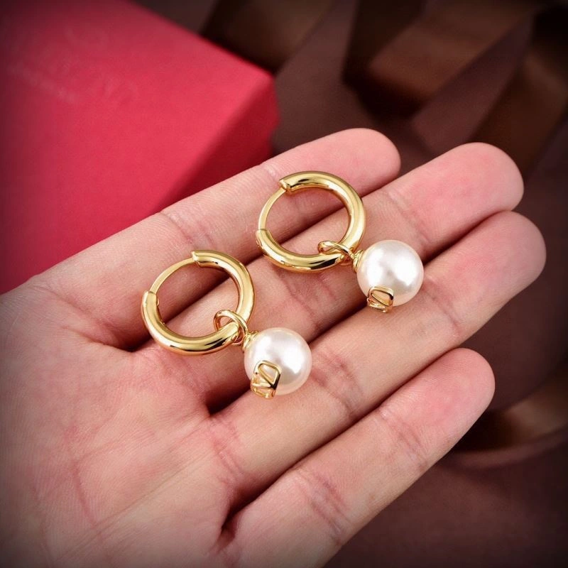 Valentino Earrings Sleek 213614