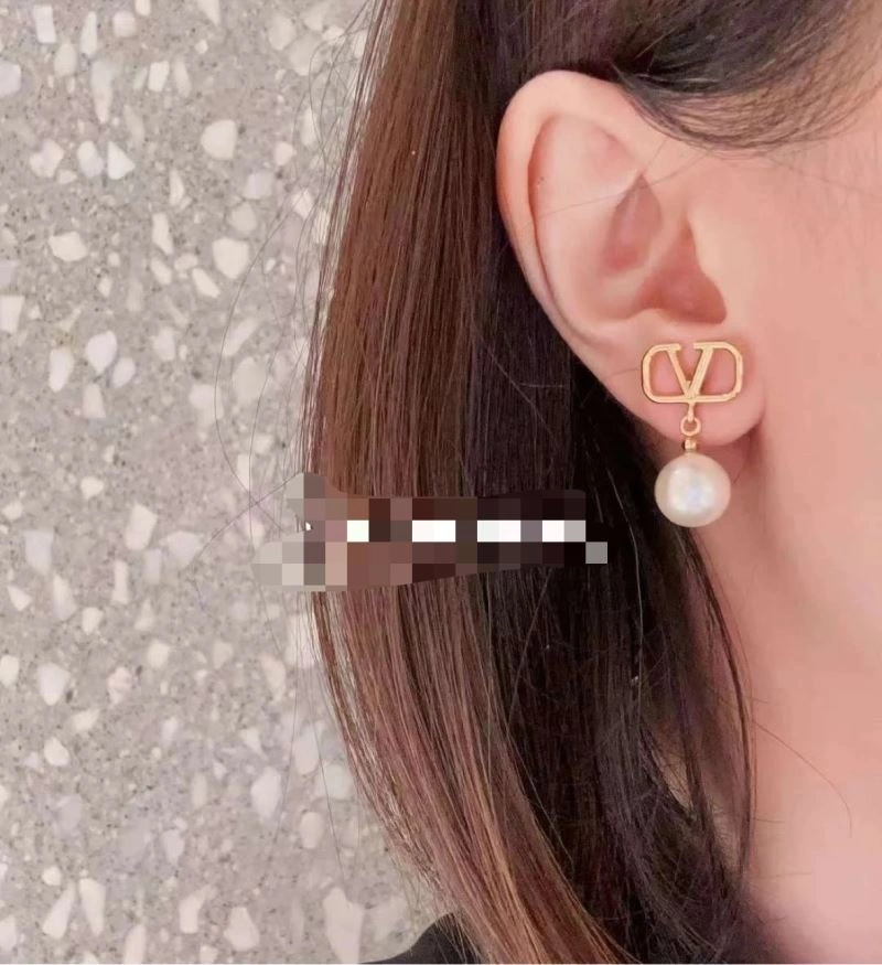 Unique Valentino Earrings 212808