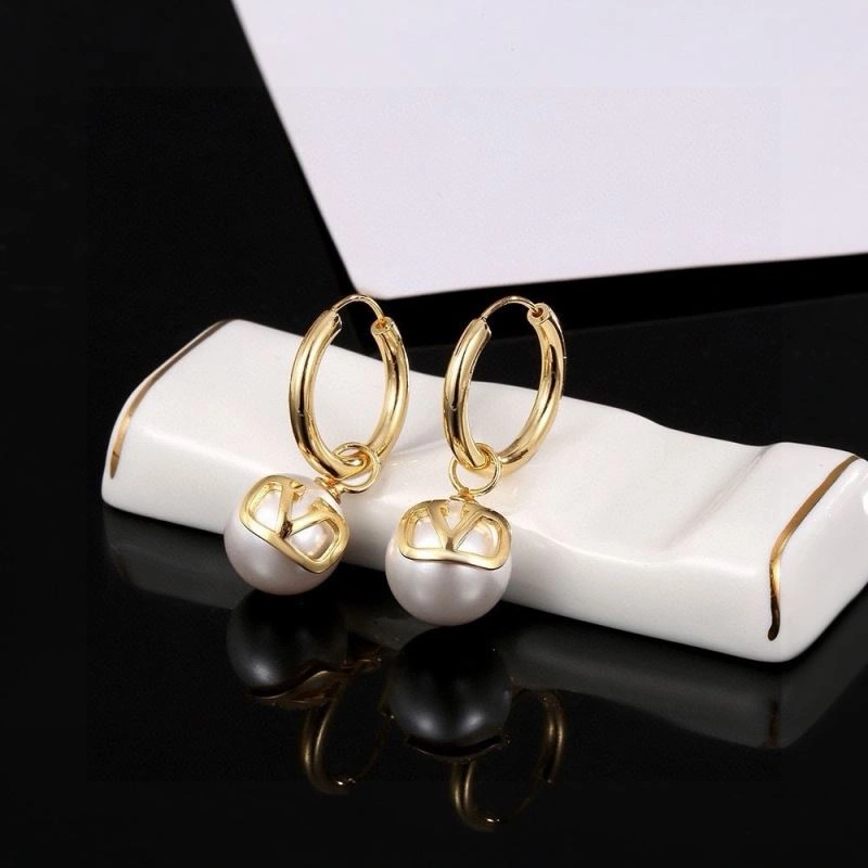 Valentino Earrings Trendsetting 212511
