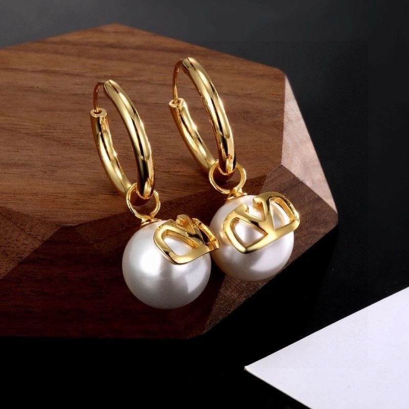 Valentino Earrings Trendsetting 212511