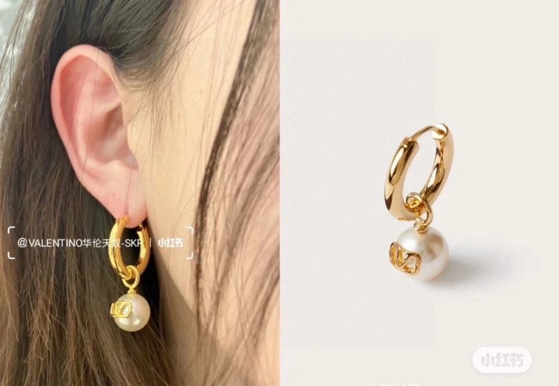 Valentino Earrings Trendsetting 212511