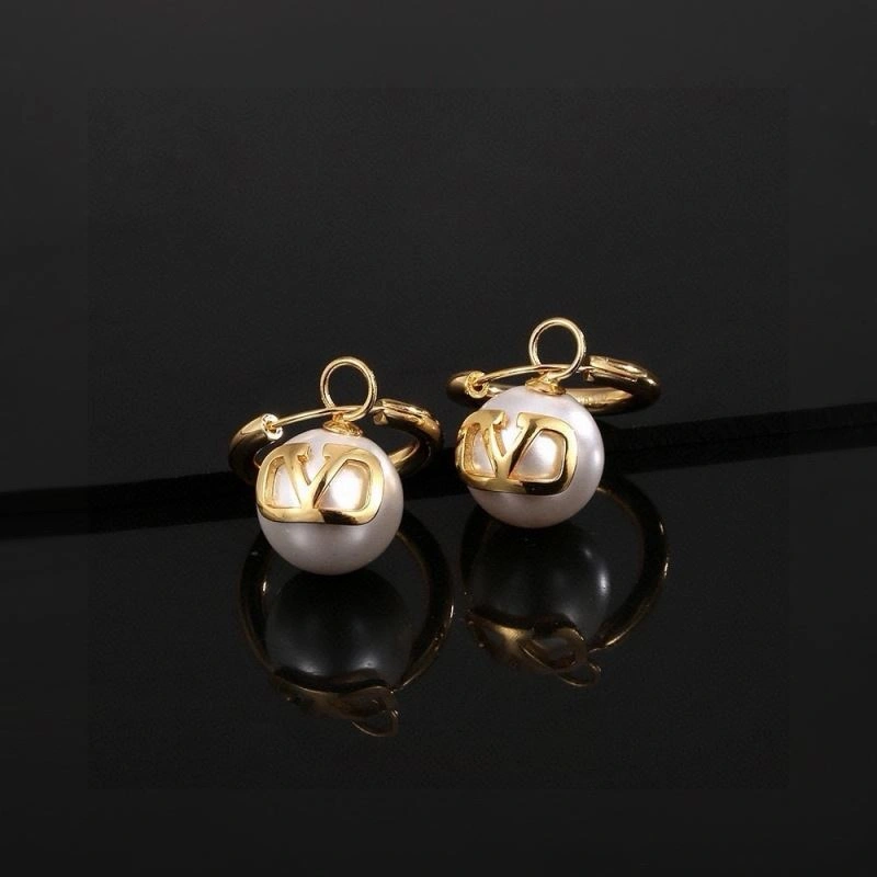 Valentino Earrings Trendsetting 212511