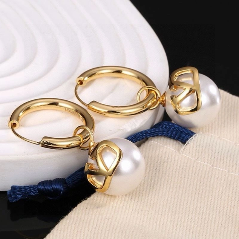Valentino Earrings Trendsetting 212511