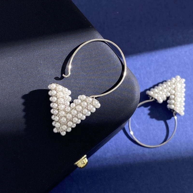 WrinkleFree Valentino Earrings 212504