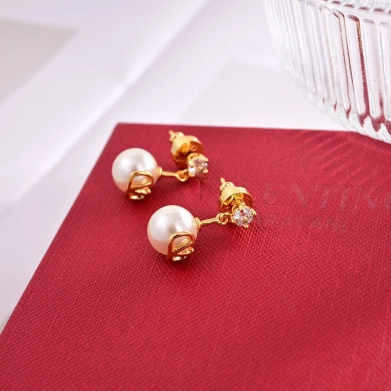 Cozy Valentino Earrings 212564
