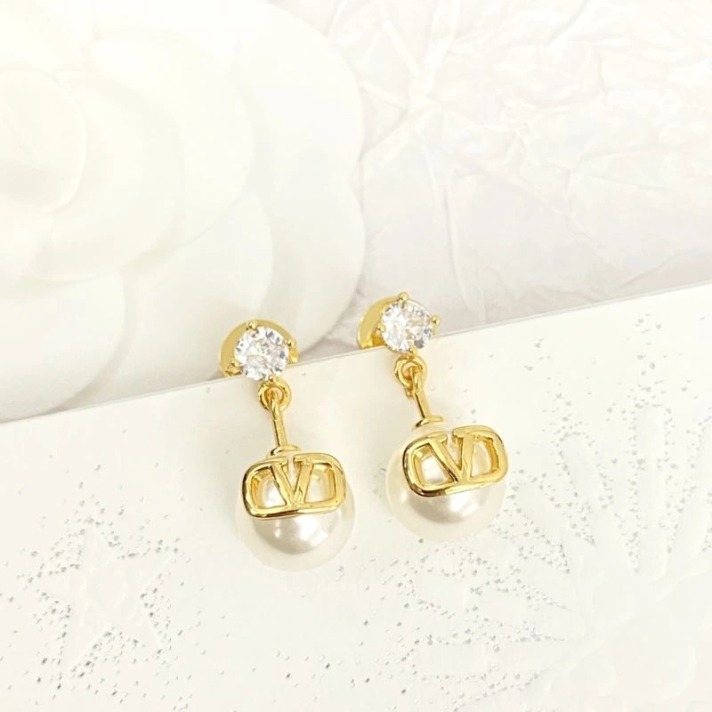 Valentino Earrings Trendsetting 211650