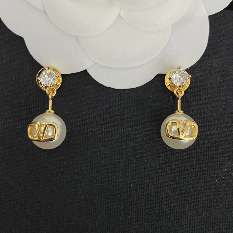 Valentino Earrings Trendsetting 211650
