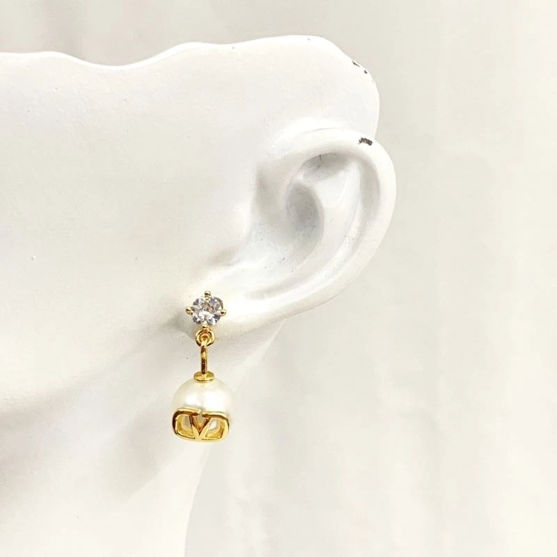 Valentino Earrings Trendsetting 211650