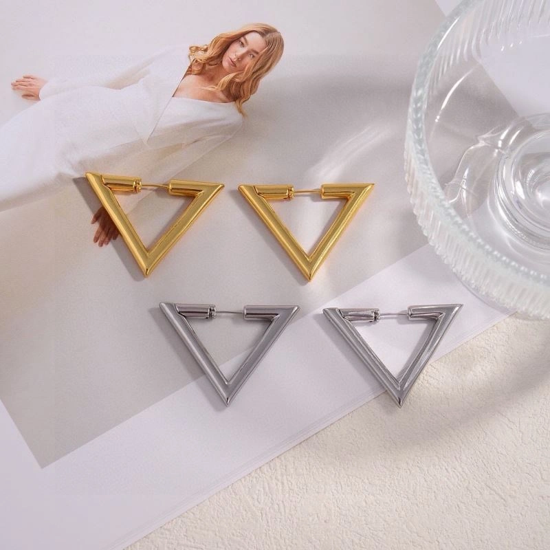 Bold Valentino Earrings 211073