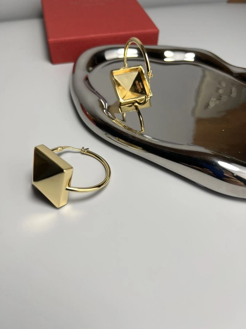 Soft Valentino Earrings 211057