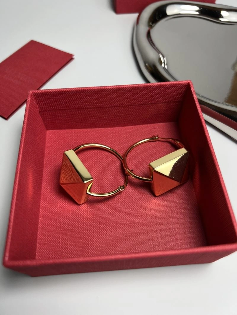 Soft Valentino Earrings 211057