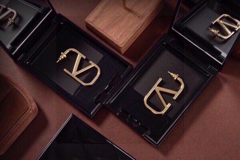 Valentino Earrings Comfortable 211045