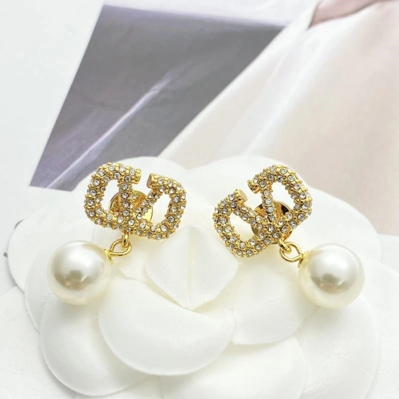 Chic Valentino Earrings 210333