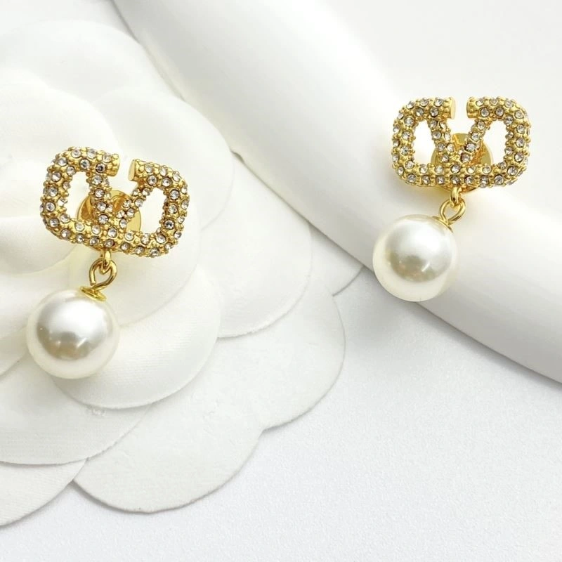 Chic Valentino Earrings 210333