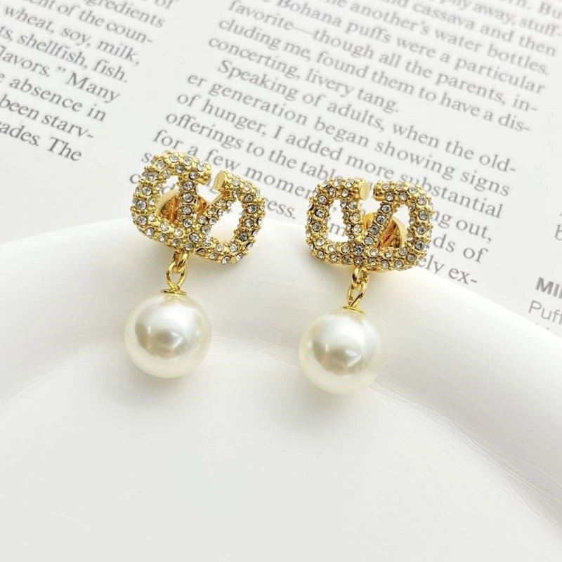 Chic Valentino Earrings 210333