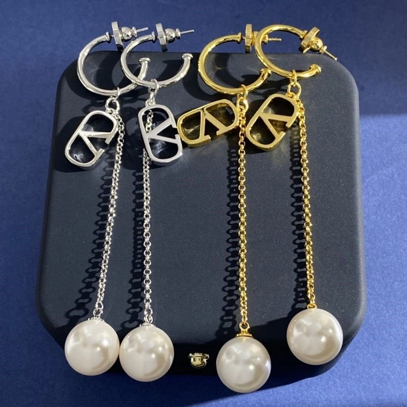 Durable Valentino Earrings 210331