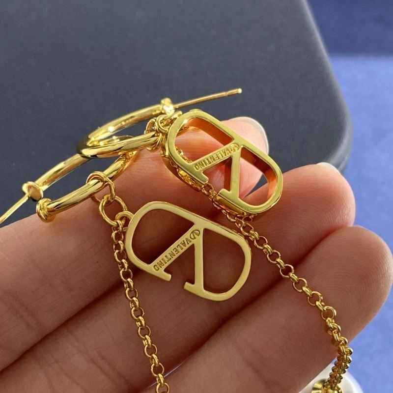 Durable Valentino Earrings 210331