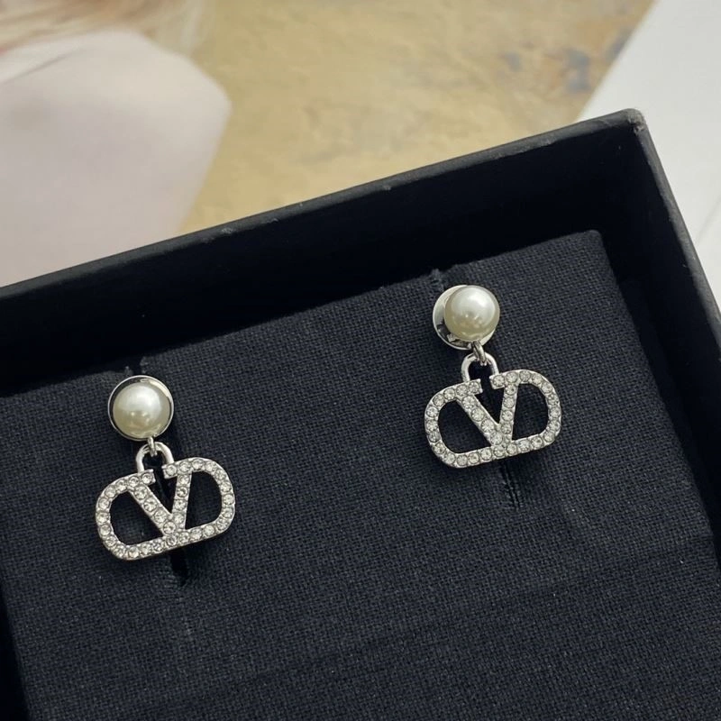 Valentino Earrings Elegant 210328