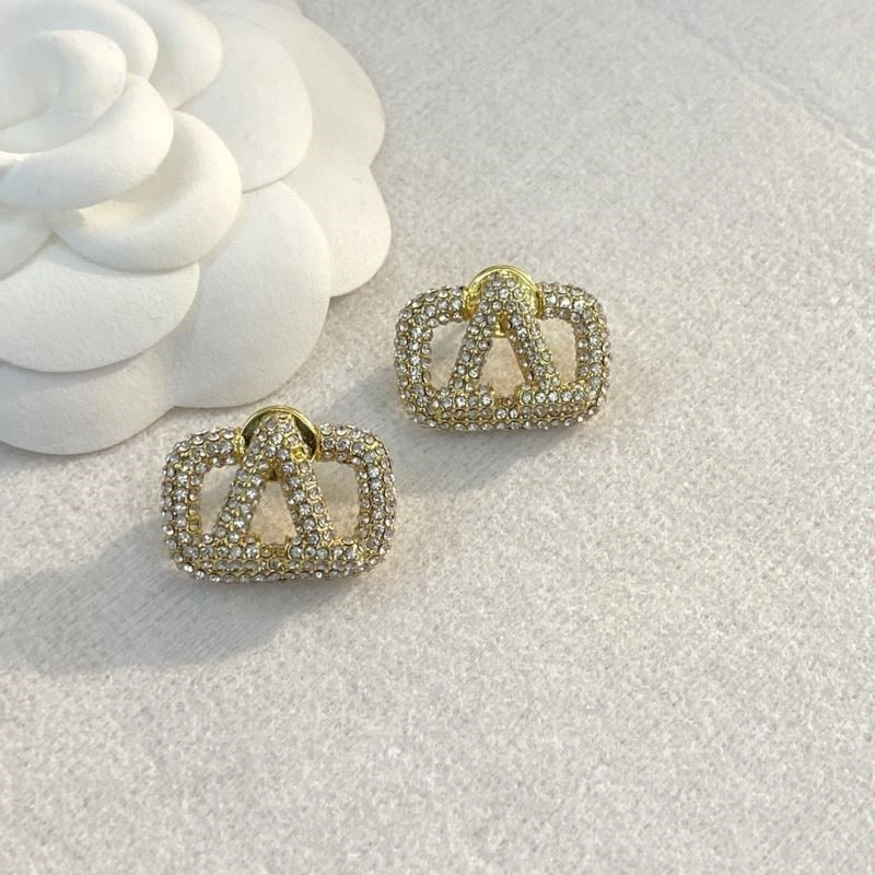 Sleek Valentino Earrings 209647