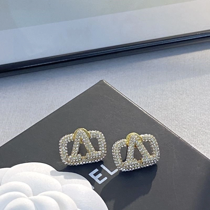 Sleek Valentino Earrings 209647