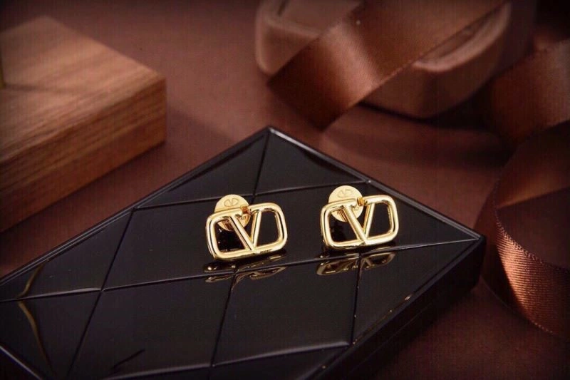 MoistureWicking Valentino Earrings 209093