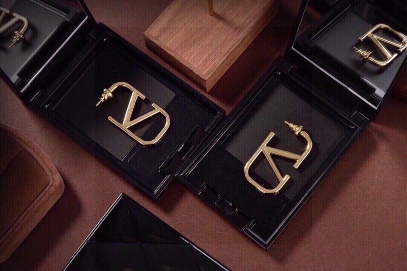 Reliable Valentino Earrings 209077