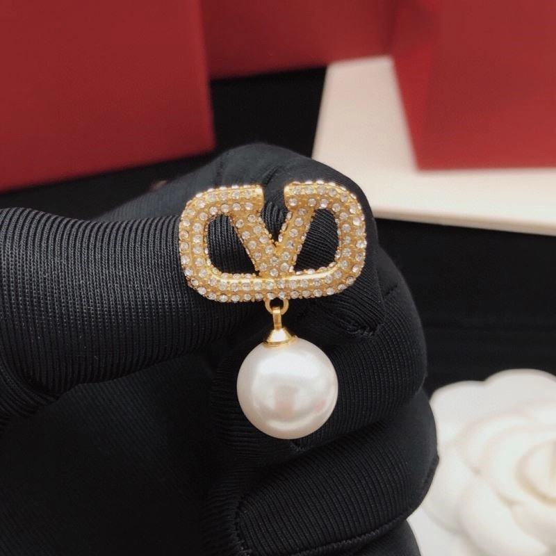 Valentino Earrings Sophisticated 208456